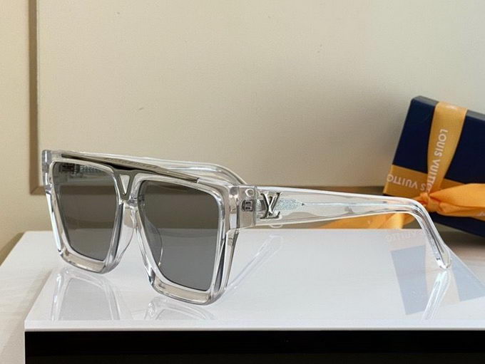 Louis Vuitton Sunglasses ID:20230516-89